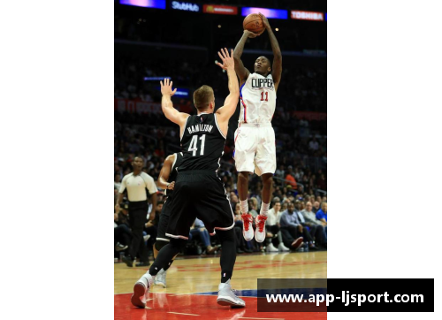 NBA赛季全面分析：球队实力、明星表现与赛场动态